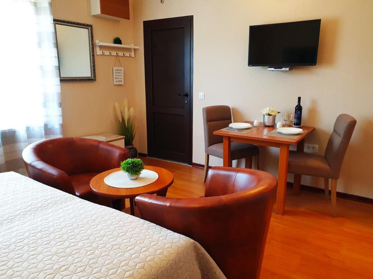 Apartments Zrinka 793 Poreč Eksteriør billede