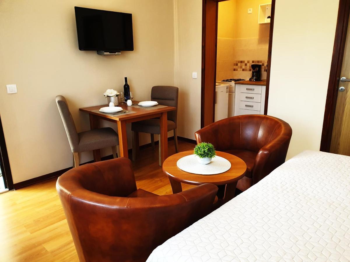 Apartments Zrinka 793 Poreč Eksteriør billede