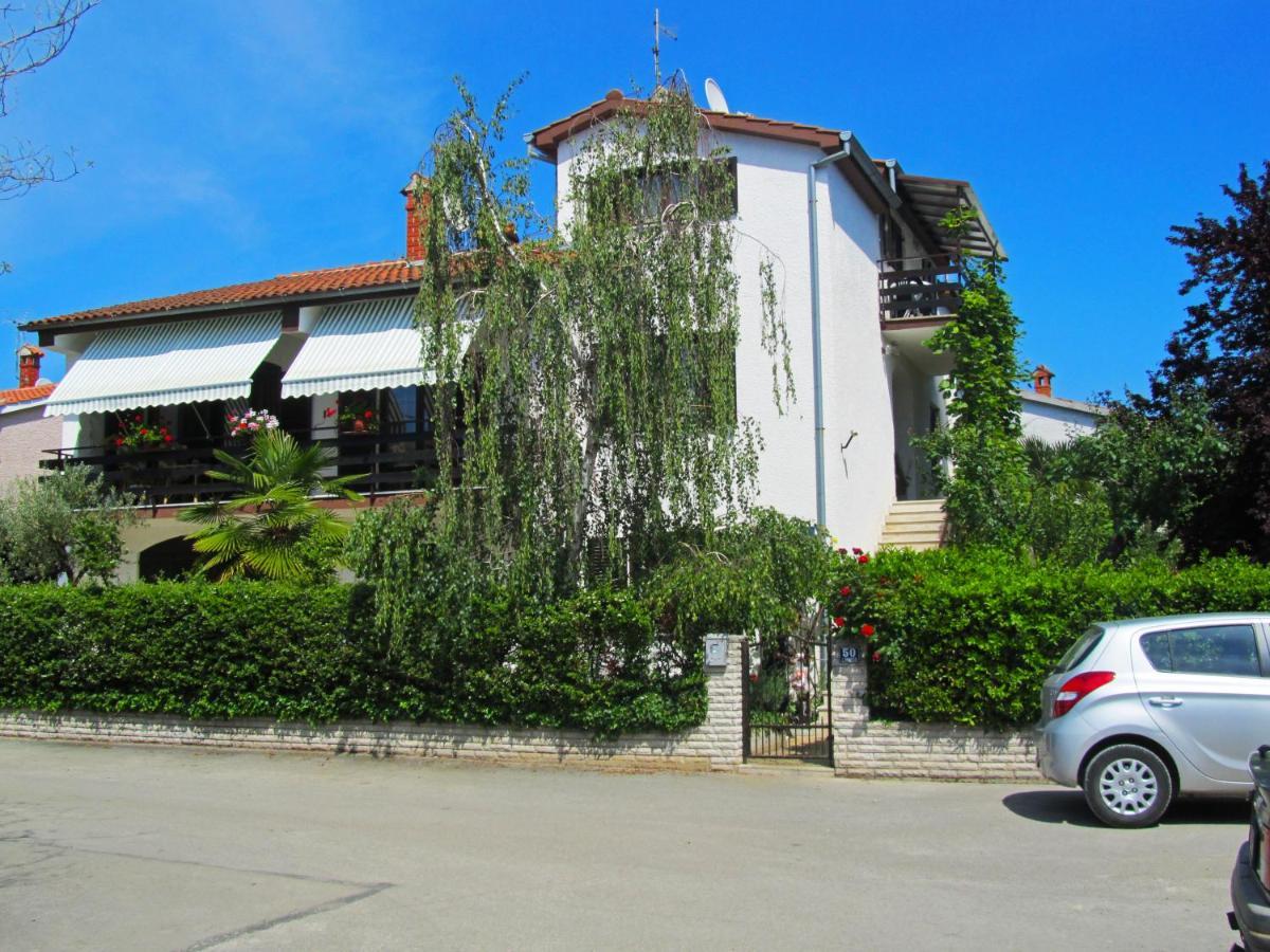 Apartments Zrinka 793 Poreč Eksteriør billede